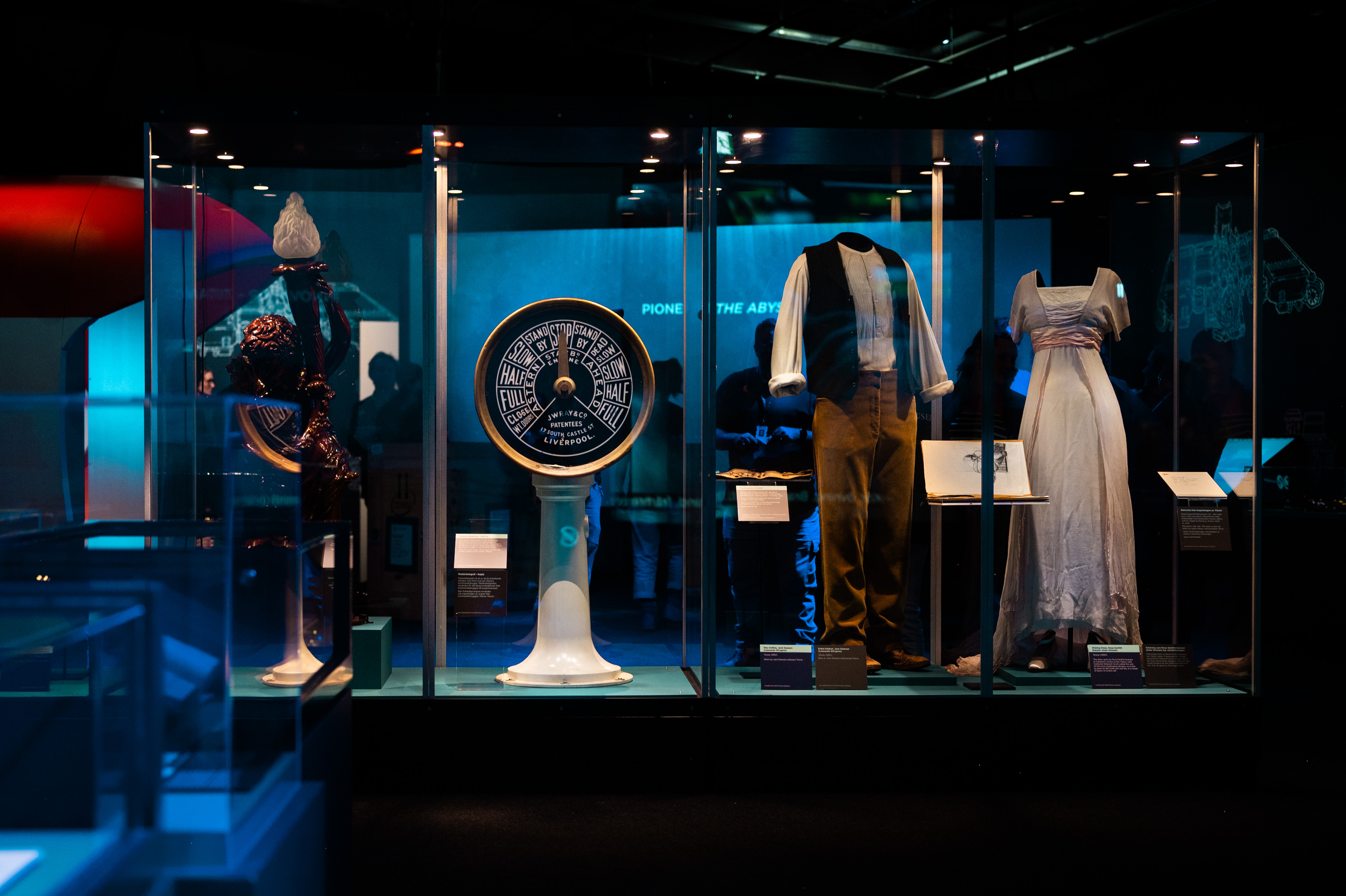 James Cameron - Challenging The Deep