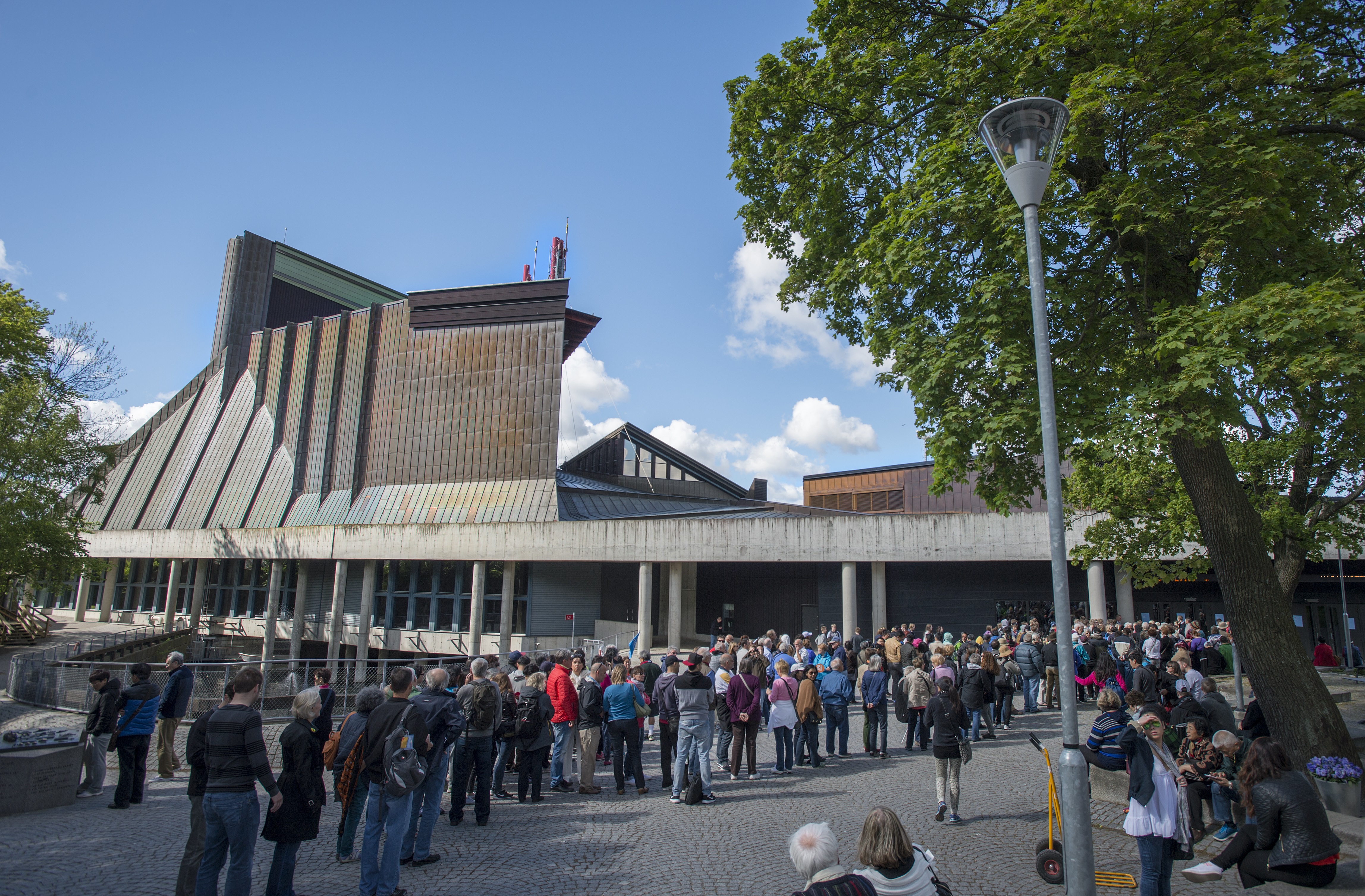 Vasamuseet exteriört sommar besökare